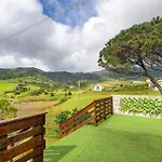 Casa Xadrez * Povoacao (Sao Miguel)