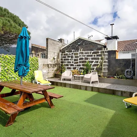 Casa Xadrez Povoacao (Sao Miguel)